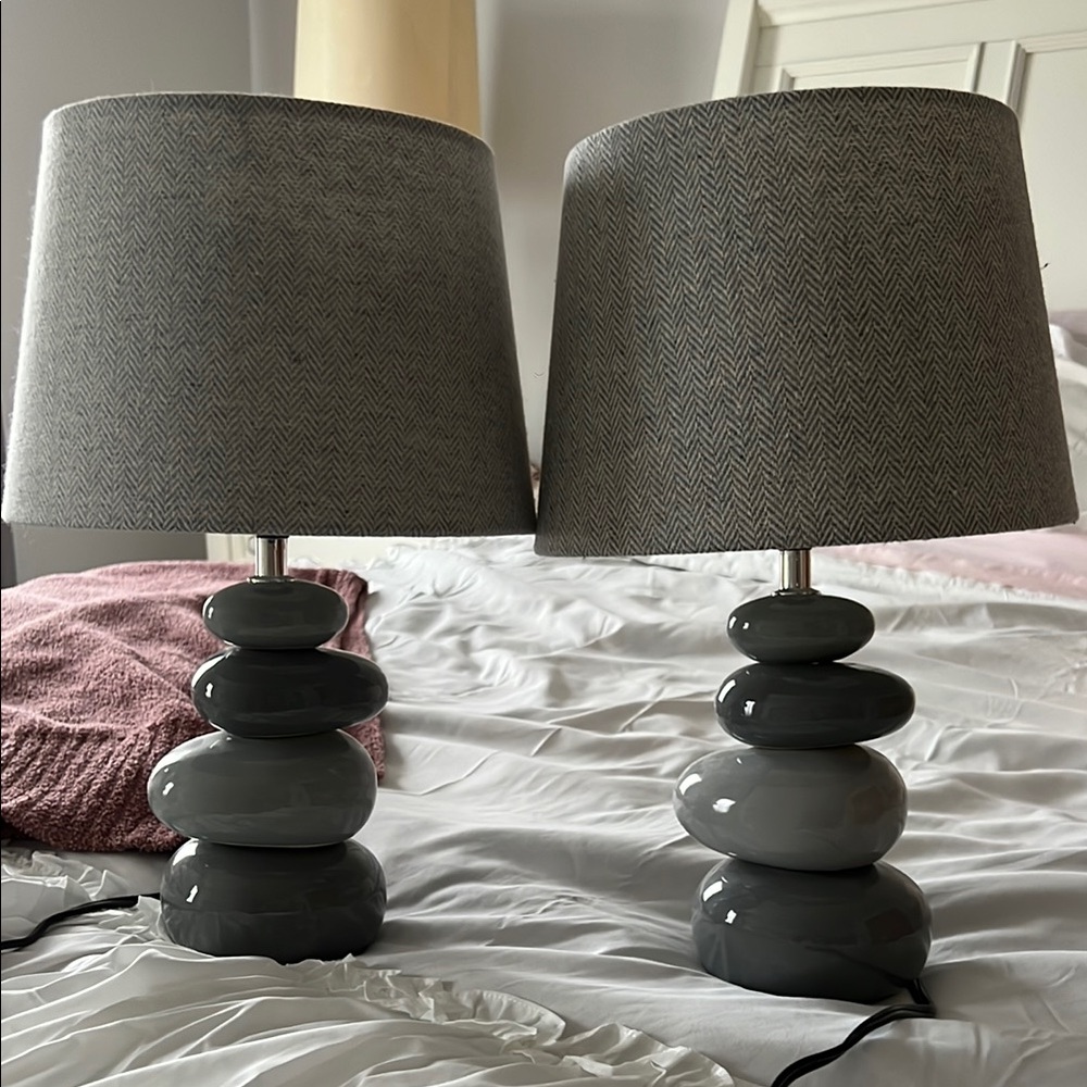 Gray Stacked Stone Table Lamp Set